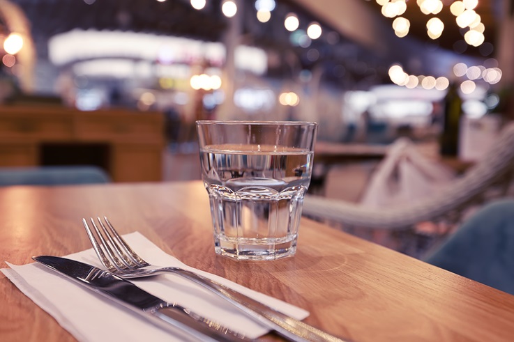 Przydatność dystrybutorów wody w sektorze HoReCa